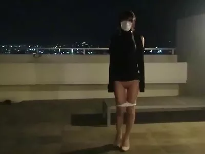 Chick springt auf einen Schwanz eines netten Fahrers, der kostenlose pornos reife frauen sie nach Hause bringt