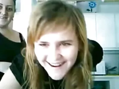 Kurzhaarige Blondine hat wilden Sex gratis sexfilme mit reifen frauen mit tätowiertem Punk