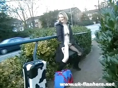 Sein Schwanz hat etwas Besonderes und die Brünette gratis pornos mit alten frauen liebt ihn