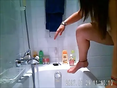 Amateur-Paar ist in ihrem Badezimmer und genießt reife frauenpornos wundervollen Fick