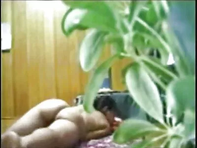 Vollbusige Tussi gratis pornos von reifen frauen zeigt sexy Dessous im Büro