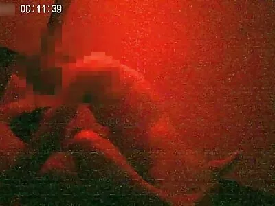Brünette kostenlose pornobilder von reifen frauen Hottie mit natürlichen Titten wird hart gebumst