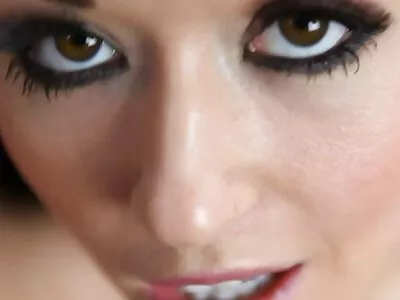 Süße Blondine spielt mit ihrem reife gratis Stiefvater freche Spiele