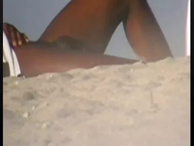 Ungezogene Blondine liebt es, reife frauen sex kostenlos in ihr enges Arschloch gefickt zu werden