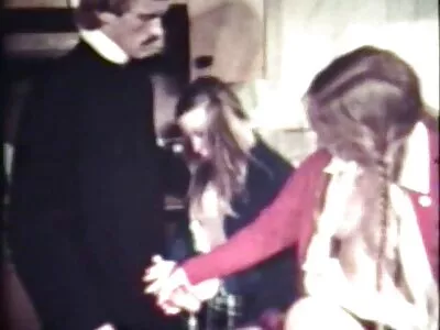 Teen Hottie mit reife frauen gratis video Hasenohren und Knackarsch wird gebumst