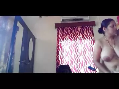 Zierliches Küken ist zum free porn reife Casting in der freien Natur berufen