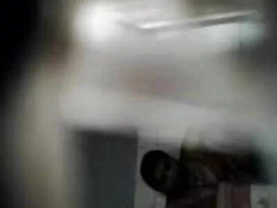 Schwarzer Mann lud junges weißes pornos mit reifen frauen gratis Küken ins Wohnzimmer ein, um den Arsch zu ficken