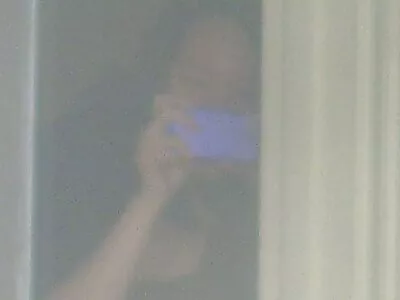 Diven reife frau kostenlos von Kinobesuchern auf blauen Sofas genagelt